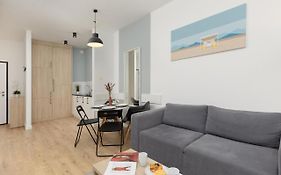 Wola Pet-Friendly Apartments With Ac Slawinska By Noclegi Renters